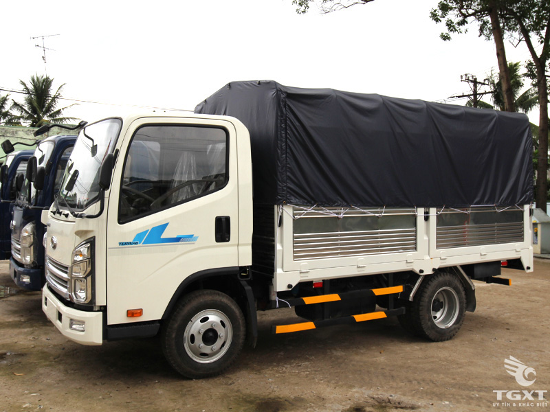 Xe Tải Teraco Tera 240 2.4 Tấn Thùng Bạt