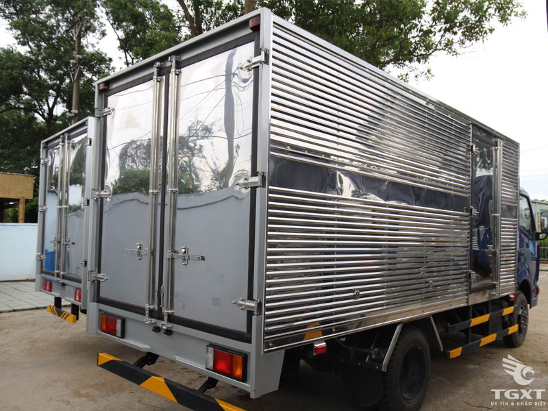 Xe Tải Teraco Tera245L 2.45 Tấn Thùng Kín