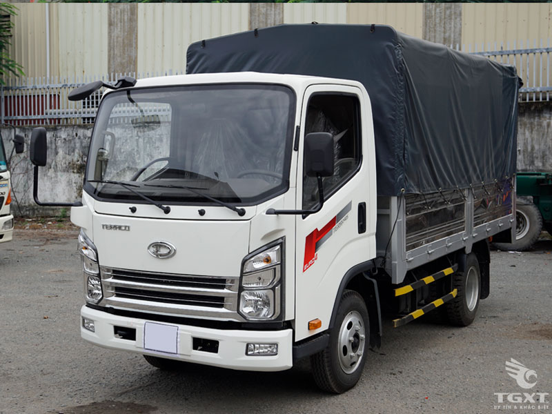 Xe Tải Teraco Tera240S 2.5 Tấn Thùng Bạt