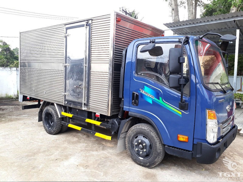 Xe Tải Teraco Tera250 2.5 Tấn Thùng Kín