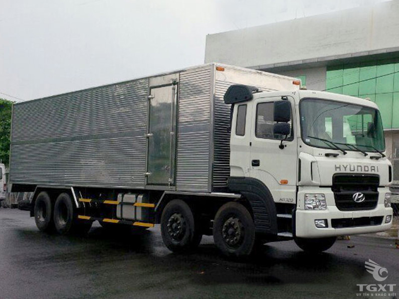 Xe Tải Hyundai HD320 17 Tấn Thùng Kín