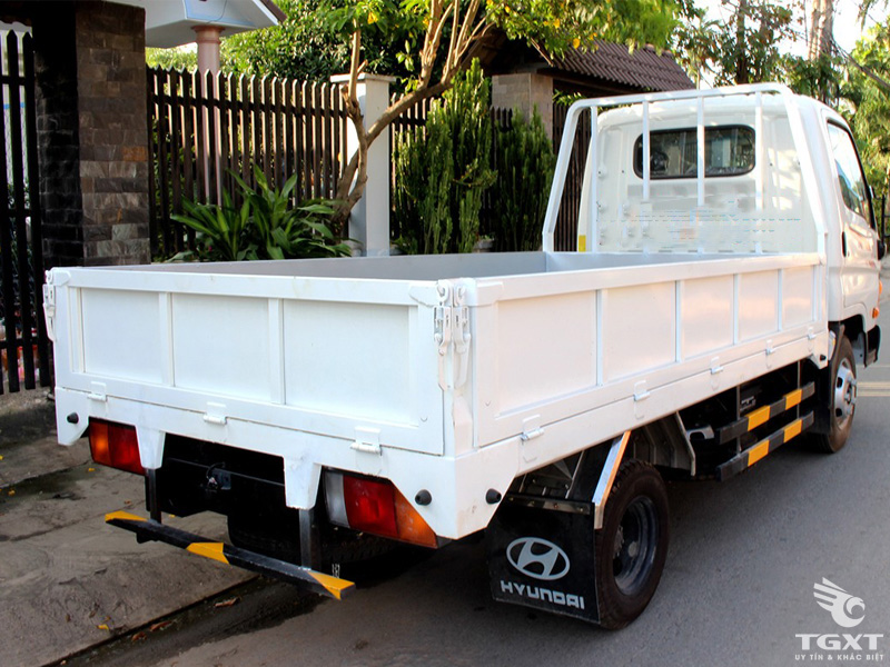 Xe Tải Hyundai New Mighty N250 2.4 Tấn Thùng Lửng