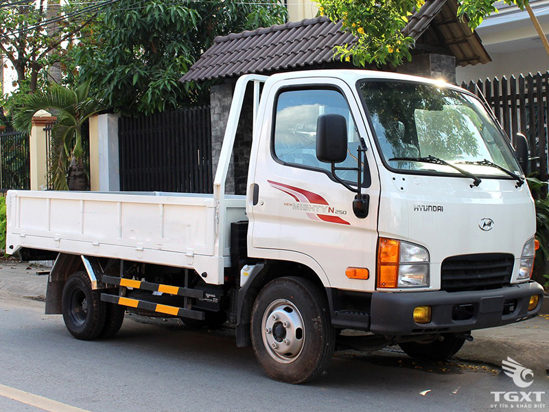 Xe Tải Hyundai New Mighty N250 2.4 Tấn Thùng Lửng