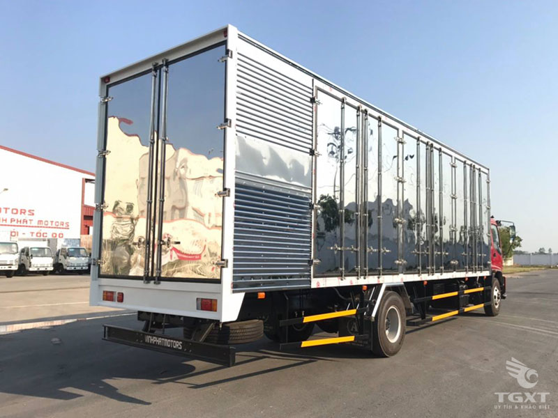 Xe Tải Vĩnh Phát FTR160 7 Tấn Chở Pallet Chứa Cấu Kiện Điện Tử