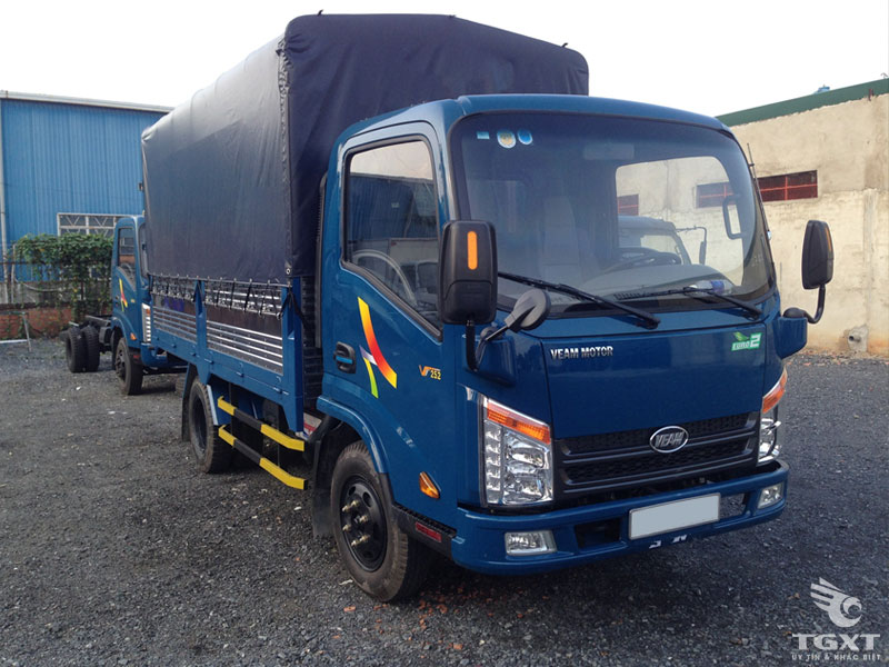 Xe Tải Veam VT252 2.4 Tấn Thùng Bạt