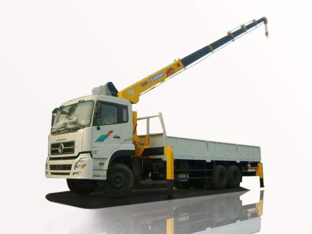 Xe Cẩu Dongfeng C260 3 Chân 8T6 Gắn Cẩu Soosan SCS746L
