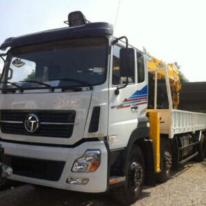 Alternative view of Xe Cẩu Dongfeng Trường Giang 12 Tấn 4 Chân Gắn Cẩu Soosan 10 Tấn