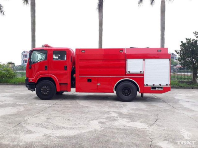 Xe Cứu Hỏa Isuzu FVR34LE4 6.6 Khối - Ảnh 3