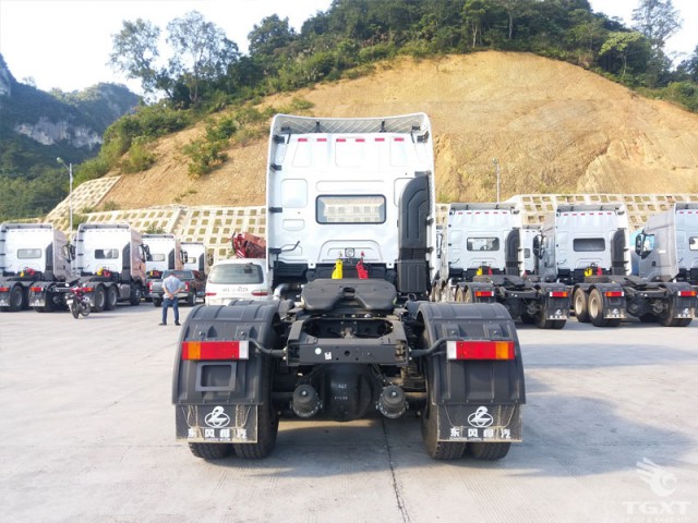 Xe Đầu Kéo Chenglong 420Hp Euro4 Cabin H7 Cầu Dầu - Ảnh 4