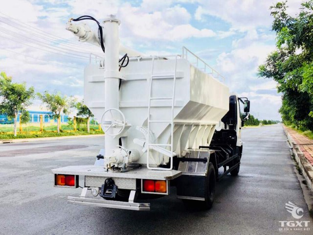 Xe Bồn Hino FC Chở Thức Ăn Gia Súc 5 Tấn 8.5 Khối
