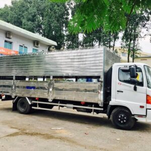 Alternative view of Xe Tải Hino FC9JLTA 4T5 Thùng Chở Gia Súc