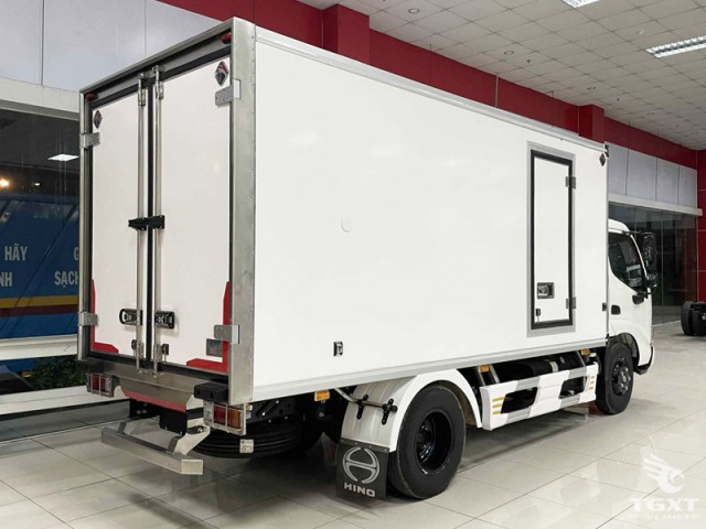 Xe Tải Hino XZU650L Euro 5 1.9 Tấn Thùng Đông Lạnh - Ảnh 3
