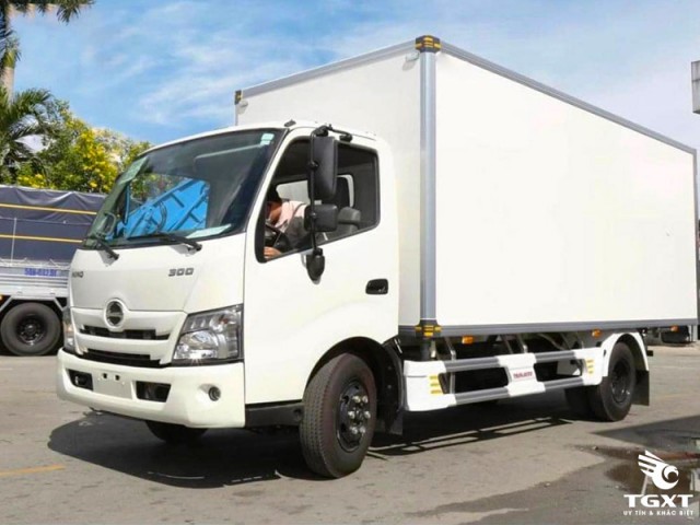 Xe Tải Hino XZU710L Euro 5 2.5 Tấn Thùng Bảo Ôn - Ảnh 2