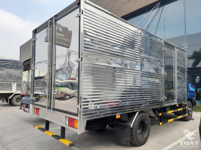 Xe Tải Hyundai Mighty W11S 7 Tấn Thùng Kín - Ảnh 2