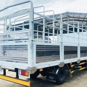 Alternative view of Xe Tải Hyundai Mighty W750L 3.5 Tấn Thùng Bạt Dài 5m