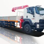 Xe Tải Isuzu 3 Chân 13T5 Gắn Cẩu Unic 5 Tấn URV550
