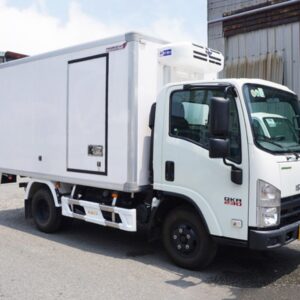 Alternative view of Xe Tải Isuzu QLR77FE5 1.9 Tấn Thùng Đông Lạnh