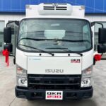 Xe Tải Isuzu QLR77FE5 1.9 Tấn Thùng Đông Lạnh