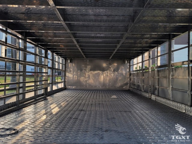 Xe Tải Isuzu FRR90NE5 5 Tấn Thùng Chở Gia Súc - Ảnh 4