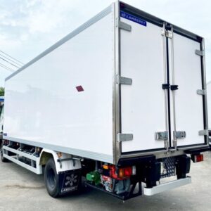 Alternative view of Xe Tải Isuzu FRR90QE5 5.5 Tấn Thùng Bảo Ôn Oxy