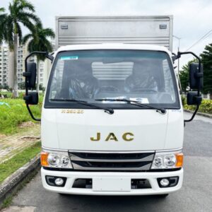 Giá Xe Tải Jac H250 E5 Thùng Kín Tải Trọng 2.4 Tấn