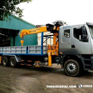 Alternative view of Xe Tải Chenglong 3 Chân 10T2 Gắn Cẩu Soosan 7 Tấn 6 Khúc SCS746L