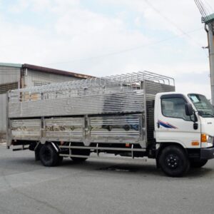 Alternative view of Xe Tải Hyundai HD120SL 8 Tấn Chở Gia Súc