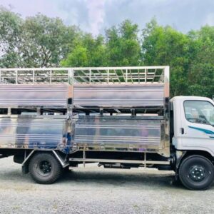 Alternative view of Xe Tải Chở Gia Súc Hyundai New Mighty 110S 5.9 Tấn