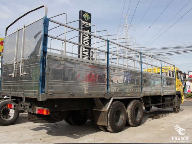 Xe Tải Dongfeng C260 Thùng Mui Bạt 13 Tấn - Ảnh 4