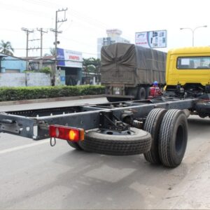 Alternative view of Xe Tải Dongfeng B170 Thùng Mui Bạt 9T35