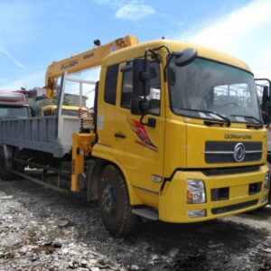 Xe Tải Dongfeng 6T5 Gắn Cẩu Soosan SCS524 5 Tấn 4 Khúc