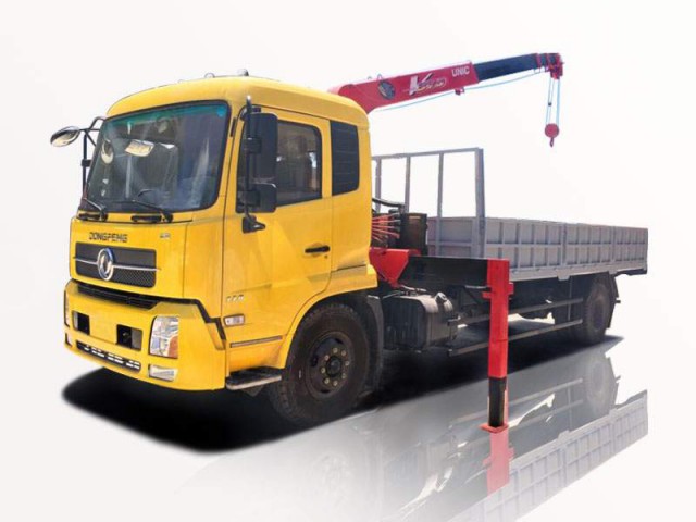 Xe Tải Dongfeng B190 7T6 Gắn Cẩu Unic URV343 3 Tấn 3 Khúc