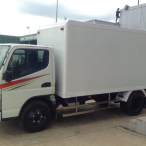 Alternative view of Xe Tải Fuso Canter 4.7LW 1.9 Tấn Thùng Bảo Ôn