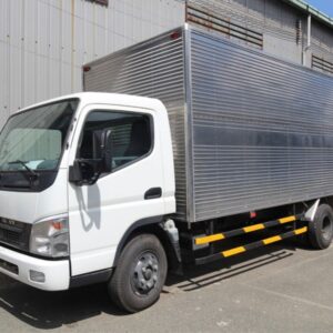 Xe Tải Fuso Canter 8.2HD 5 Tấn Thùng Kín