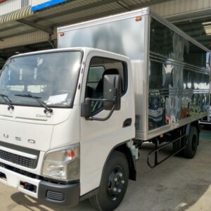 Xe Tải Fuso Canter 4.99 1.9 Tấn Thùng Kín