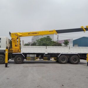 Alternative view of Xe Cẩu Isuzu Vĩnh Phát FV330 4 Chân 12 Tấn Gắn Cẩu Soosan SCS1015LS