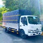 Xe Tải Hino XZU650L 1.9 Tấn Thùng Bạt