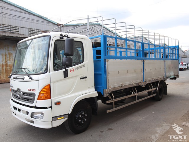 Xe Tải Hino FC9JNTC 6T2 Thùng Bạt Gắn Bửng Nâng