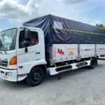 Xe Tải Hino FC9JJ7A 6.5 Tấn Thùng Bạt