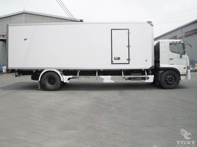 Xe Tải Hino FG8JT8A 8 Tấn Thùng Bảo Ôn - Ảnh 4
