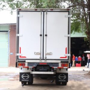 Alternative view of Xe Tải Hino FG8JP8A 8 Tấn Thùng Đông Lạnh