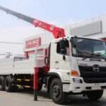 Xe Tải HINO FL8JTSG 3 Chân 14 Tấn Gắn Cẩu Unic URV554
