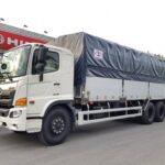 Xe Tải Hino FL8JT7A 14T9 Thùng Bạt Gắn Bửng Nâng