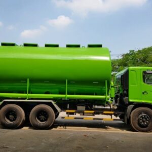 Alternative view of Xe Tải Hino FM 3 Chân 23 Khối Chở Thức Ăn Gia Súc