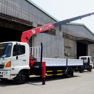 Alternative view of Xe Tải Hino FC 6 Tấn Gắn Cẩu Unic 5 Tấn 5 Khúc URV550