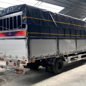 Alternative view of Xe Tải Hino XZU720L 3.5 Tấn Thùng Bạt