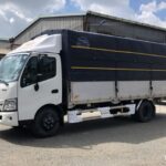 Xe Tải Hino XZU730L 5 Tấn Thùng Bạt