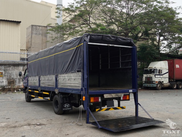 Xe Tải Hyundai HD120SL 8 Tấn Thùng Bạt Bửng Nâng - Ảnh 2