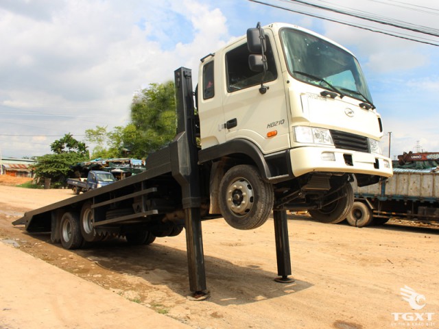 Xe Tải Hyundai HD210 Nâng Đầu Chở Máy Công Trình - Ảnh 2