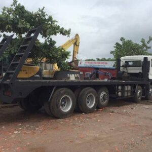 Xe Tải Hyundai HD360 Nâng Đầu Chở Máy Công Trình